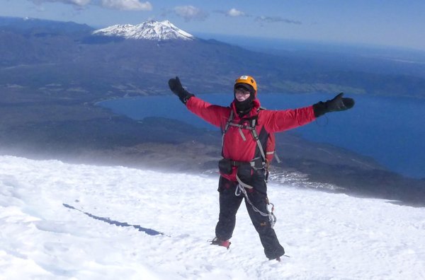 Christof auf dem Gipfel des Vulkans Osorno, Chile
