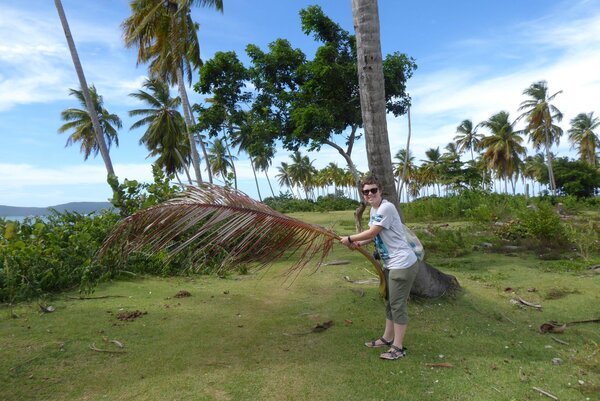 Liam mit Palmwedel